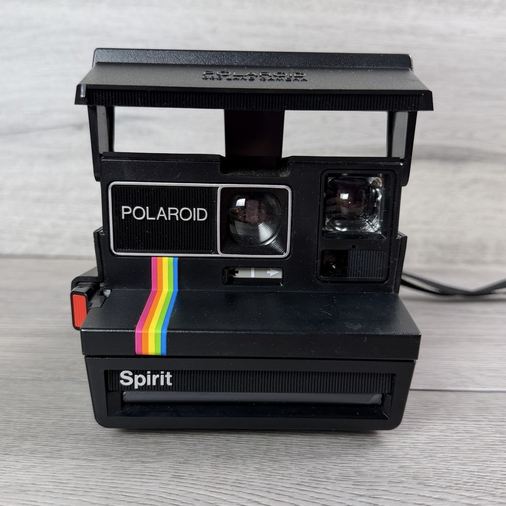 Polaroid Spirit 600 Instant Film Camera Black Type 600 Land Built-In Flash Strap